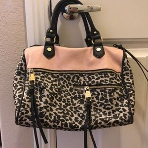 Steve Madden animal print Re-Posh!